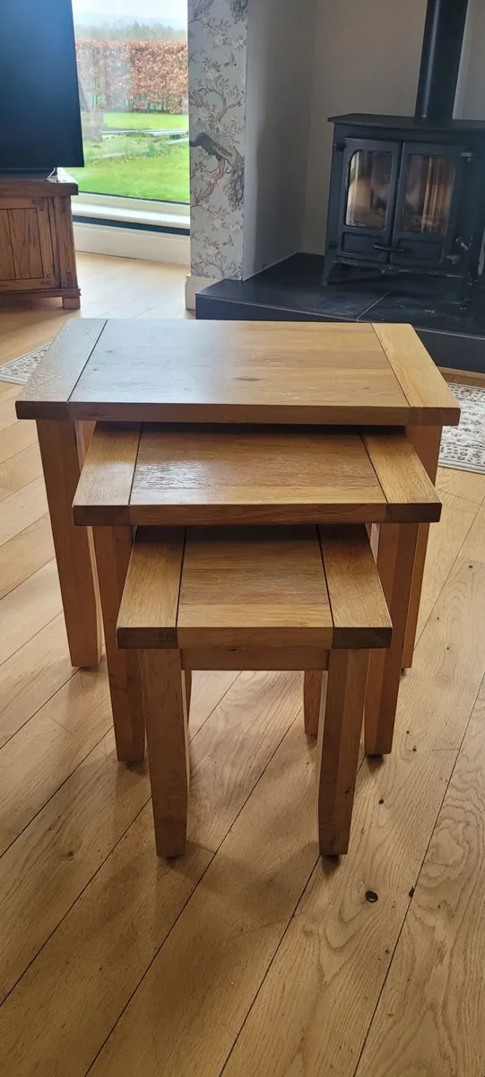 Nest of tables (solid oak)