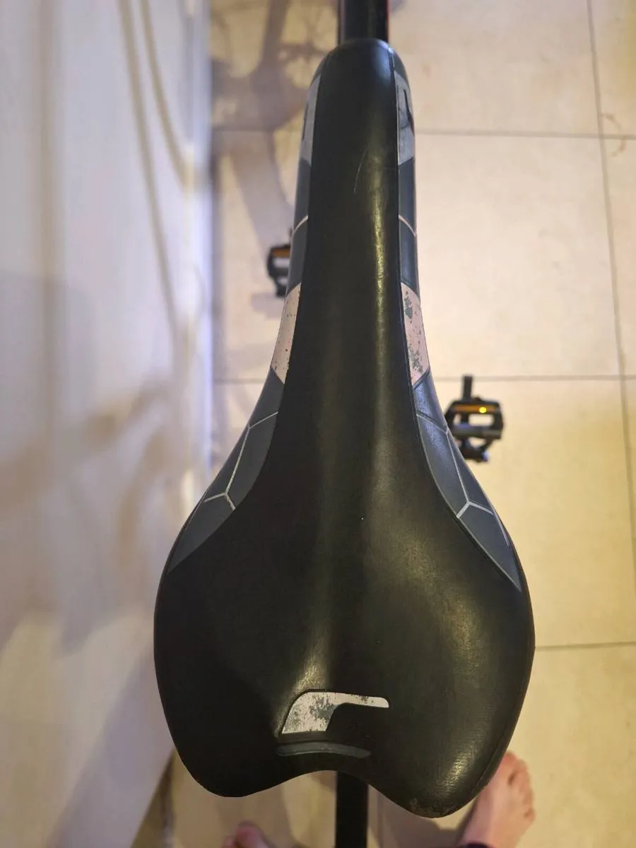 Men's Carrera road bike - Image 4