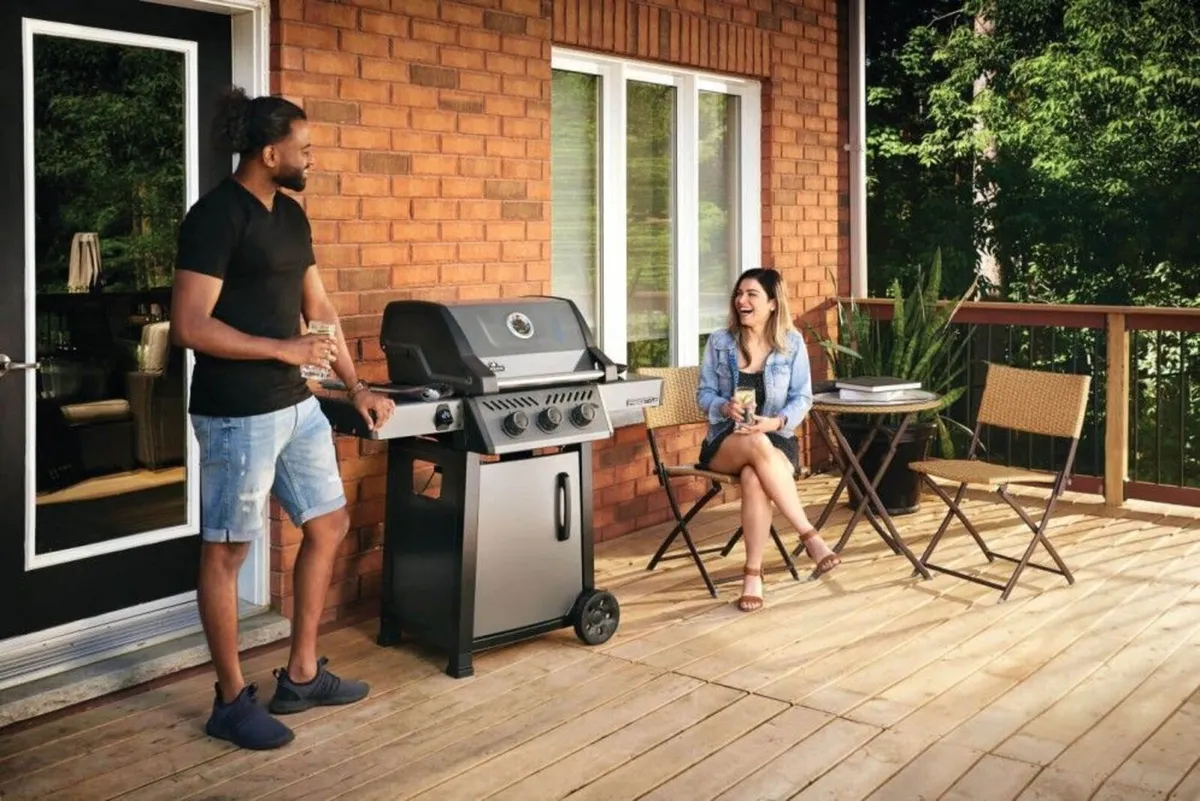 Barbecue - Napoleon Freestyle 365 Gas Grill - Image 2