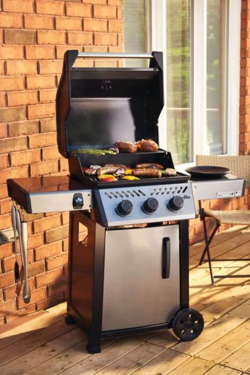 Barbecue - Napoleon Freestyle 365 Gas Grill - Image 3