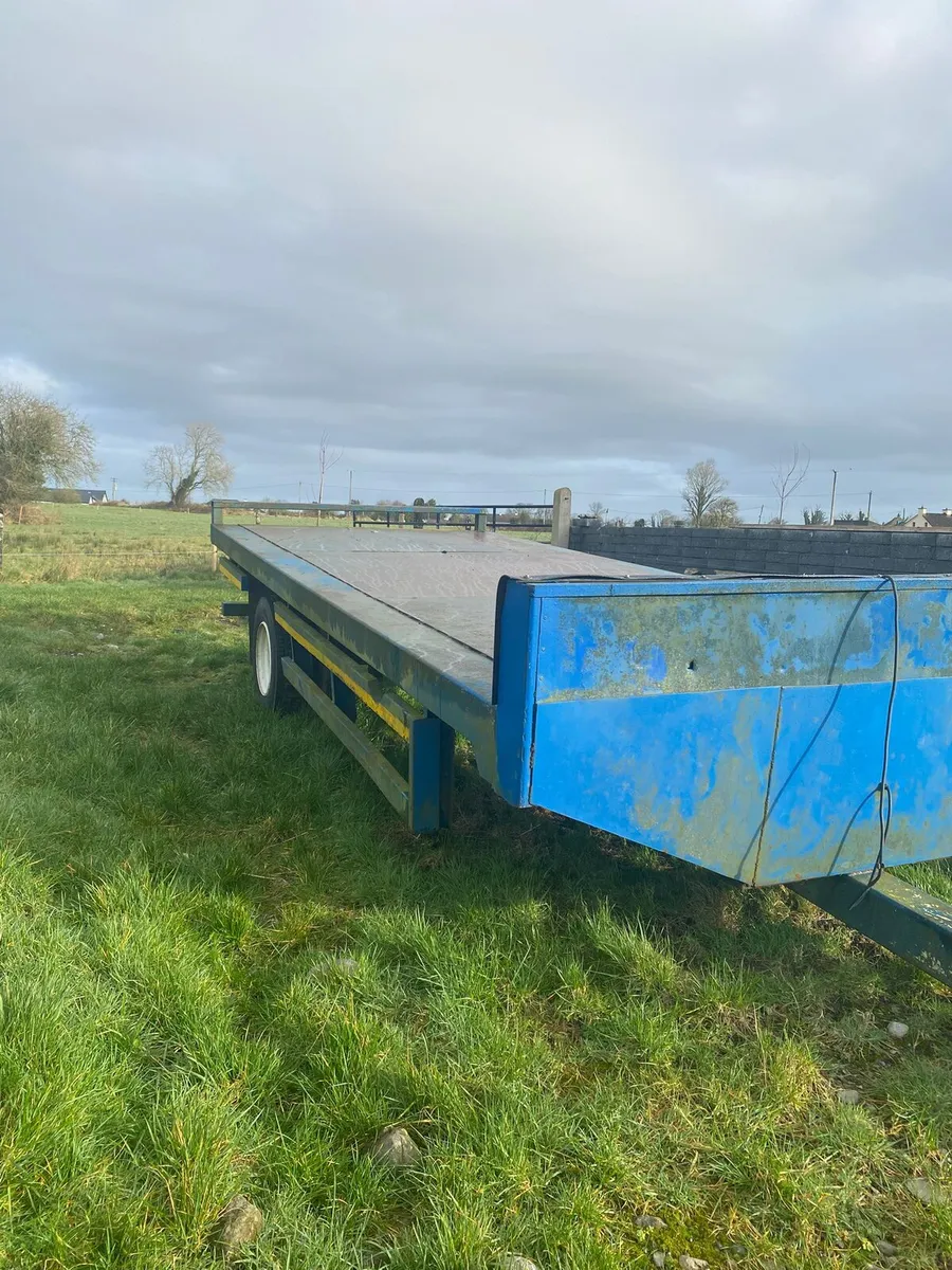 Bale trailer - Image 2