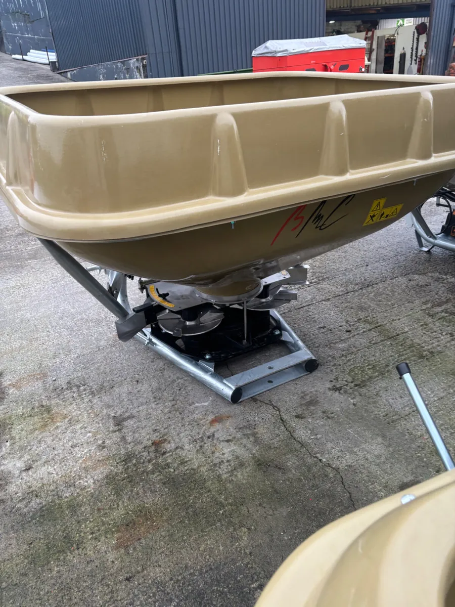 FULL RANGE OF BMC SPREADER - Image 2