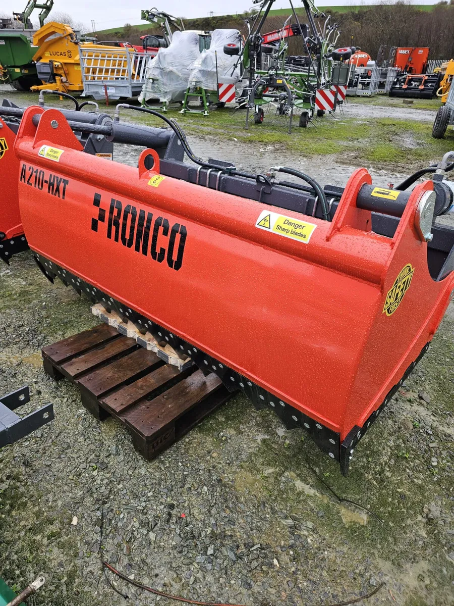 New Ronco A210 7ft Shear Grabs In Stock - Image 1