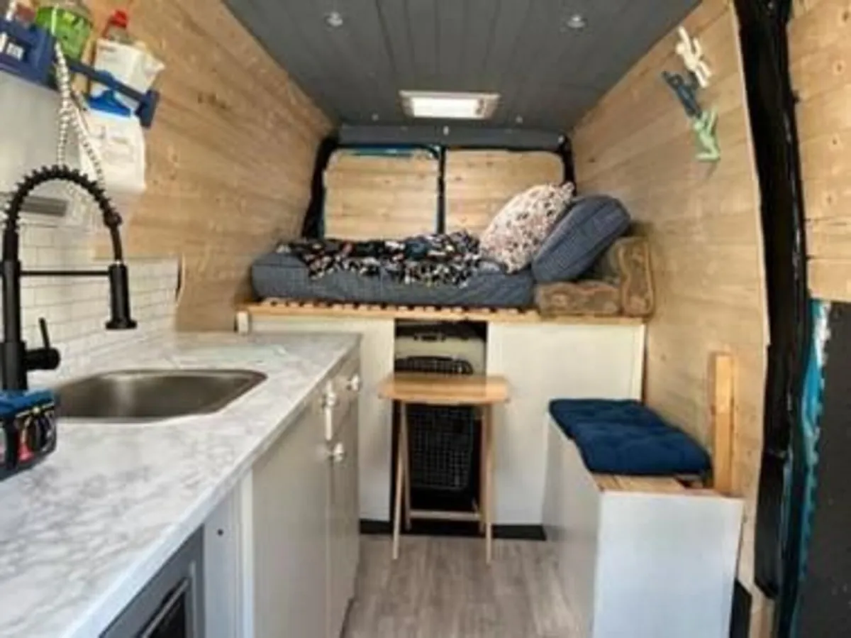 Iveco daily campervan - Image 2