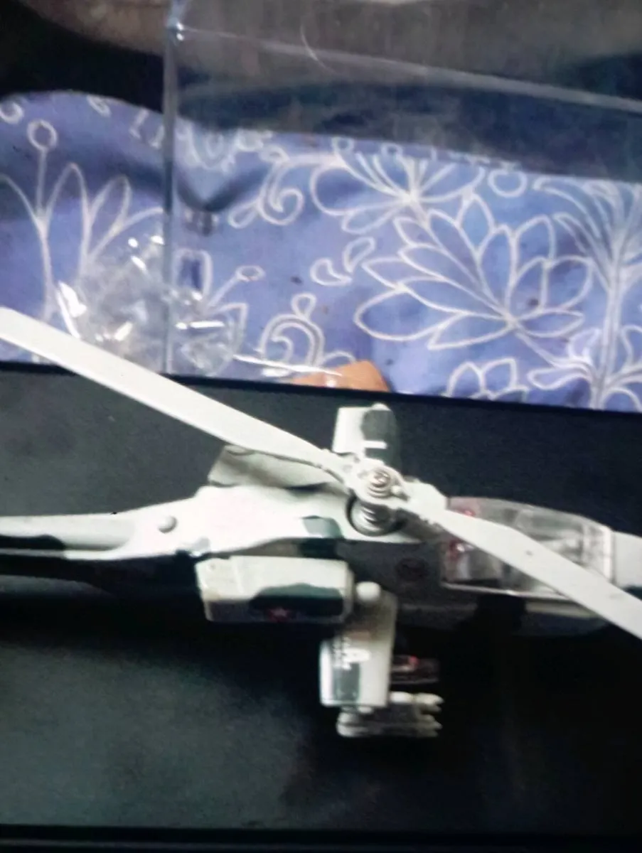 COMBAT COPTER  WITH LIGHTS & SOUND DIE-CAST MODLE - Image 3