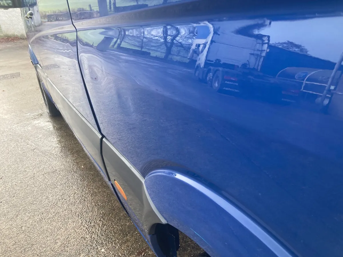 Volkswagen Crafter 2011 - Image 4