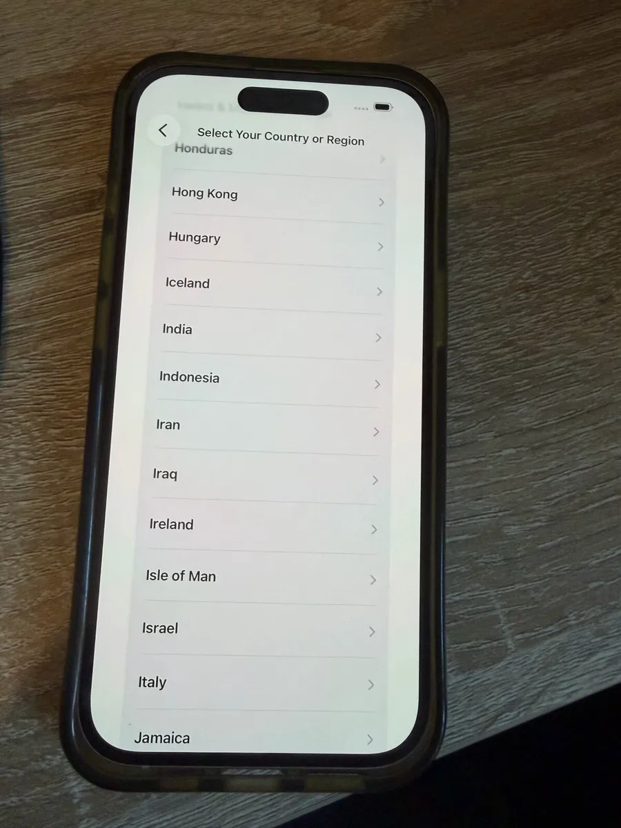 iPhone 15 Pink 128 GB unlocked - Image 3