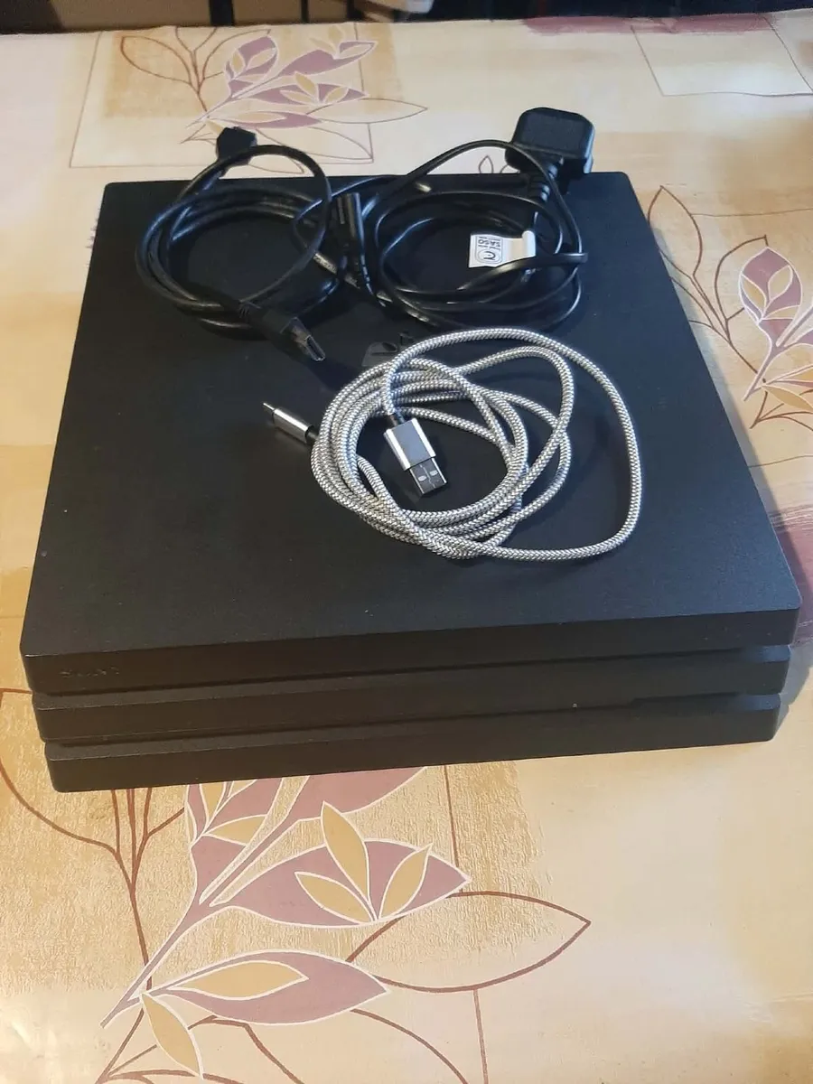 PS4 Pro Bundle - Image 1