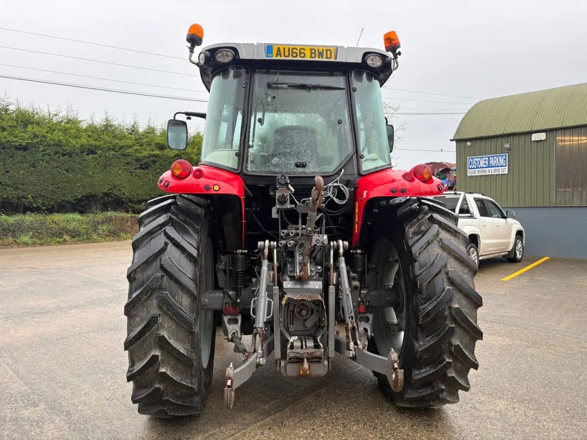 2017 Massey Ferguson 5713 - Image 3
