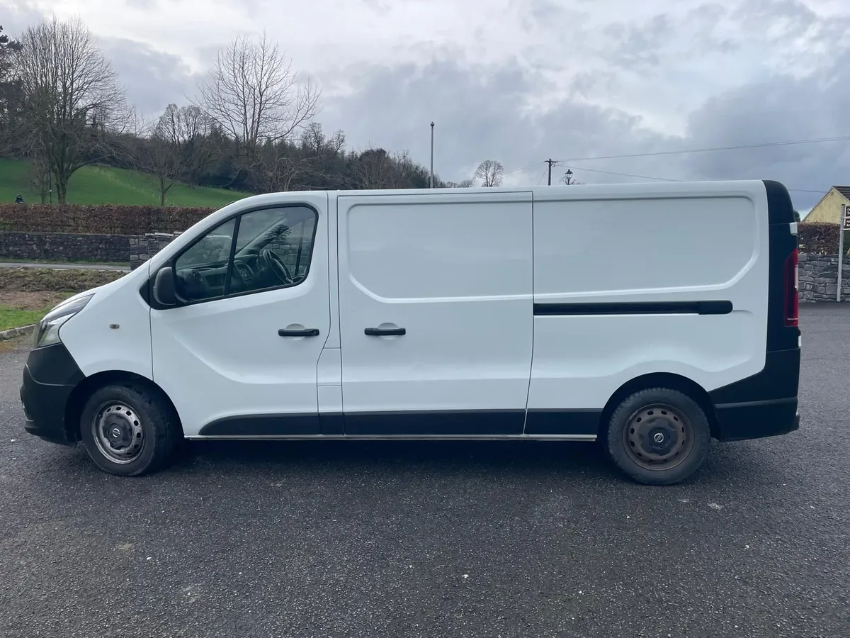 Nissan NV300  2020 - New CVRT - Clean Serviced Van - Image 4