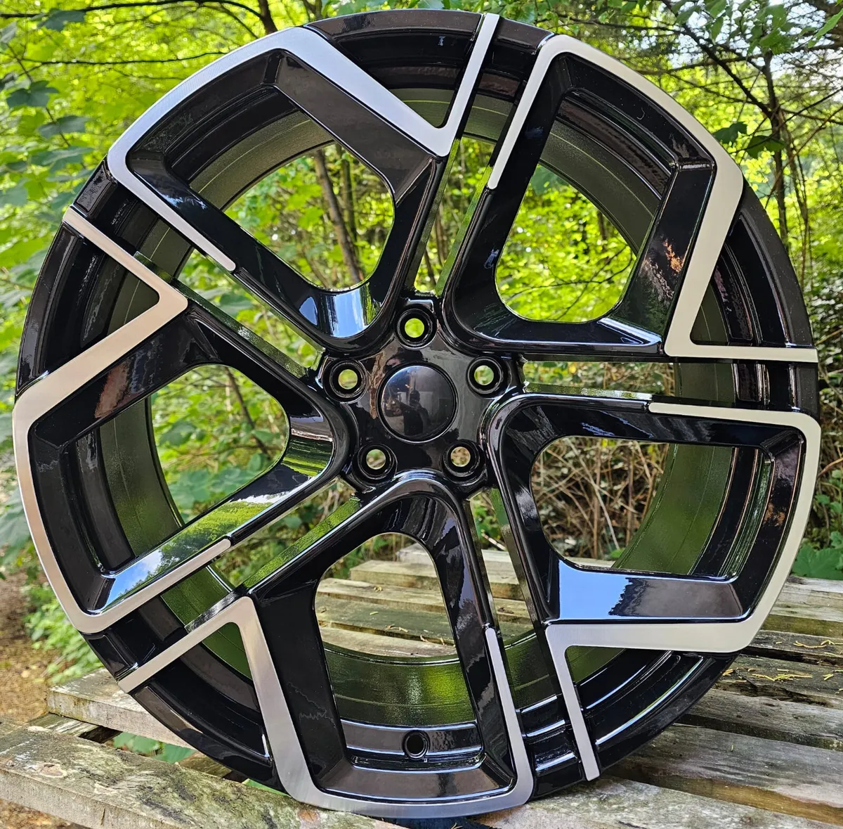 20” new Tiguan alloy and tyres offer