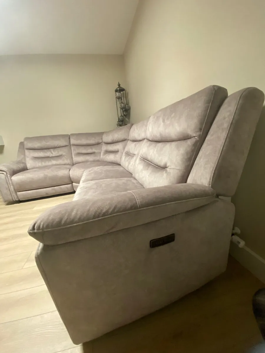 Corner Sofa - Image 1