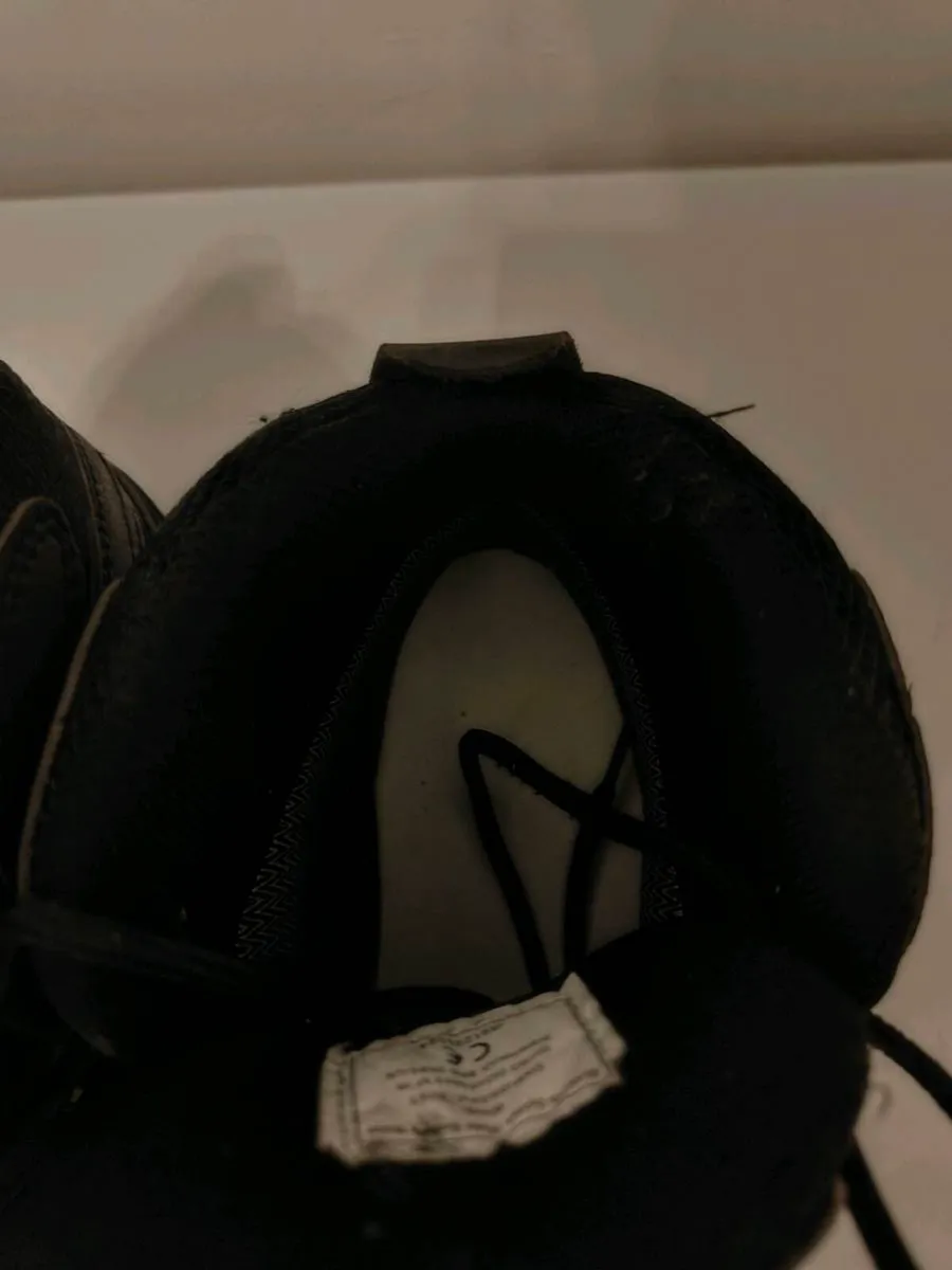 Safety boots - Image 4