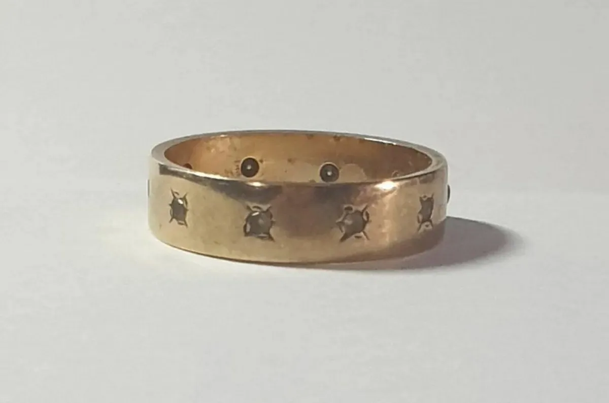Vintage Hallmarked 9ct Gold Diamond Ring - Image 3
