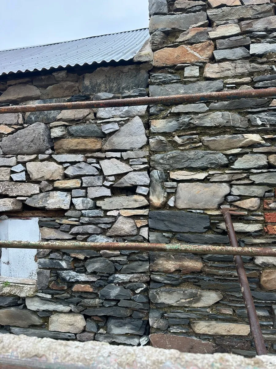 OLD FIELDSTONE - Image 1