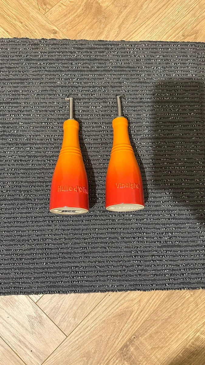 Le creuset oil vinegar pourers salt pepper shakers - Image 1