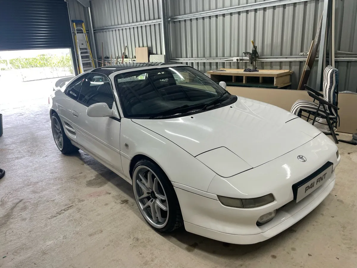 MR 2 GT T-BAR - Image 2