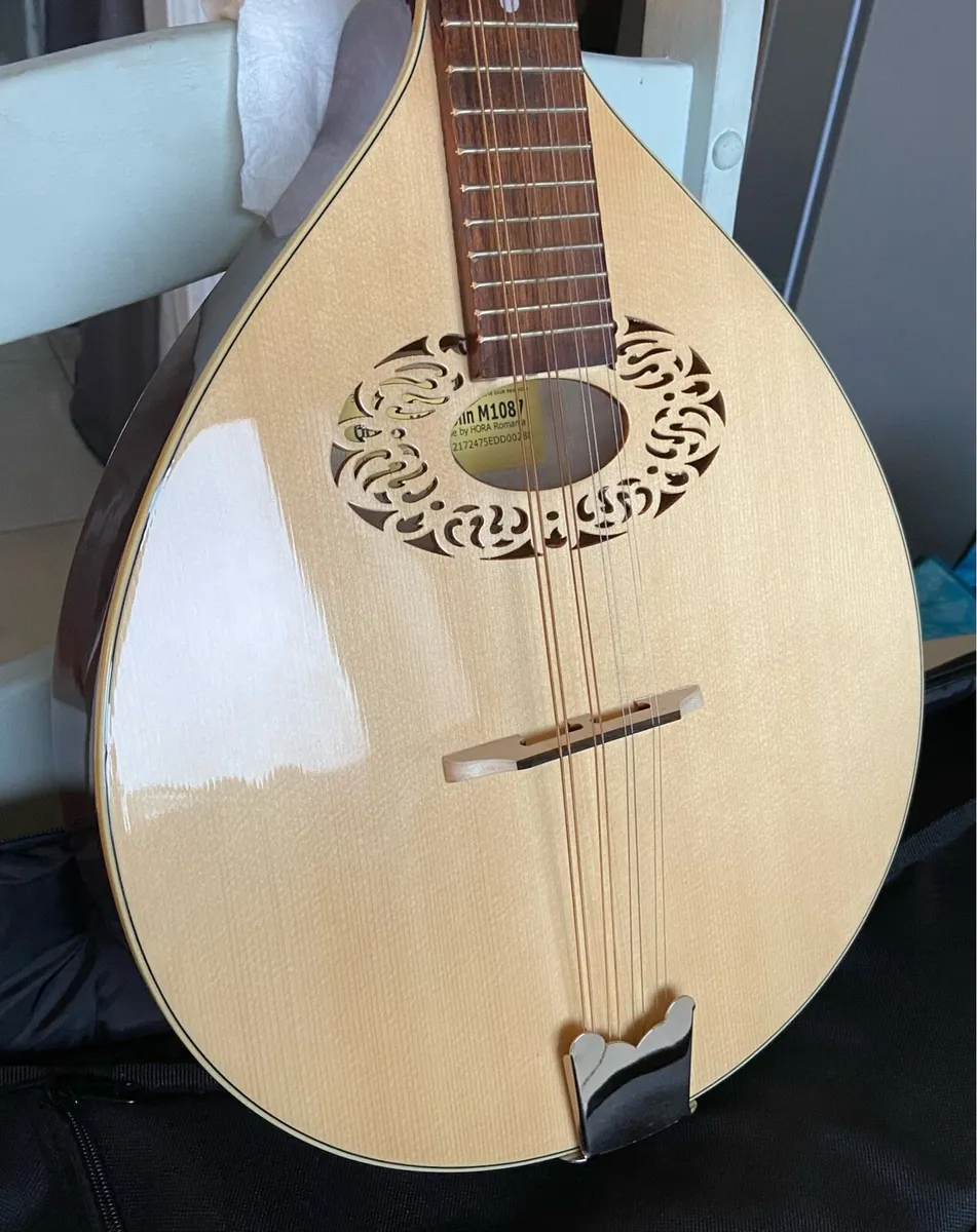 Octave mandolin - Image 1