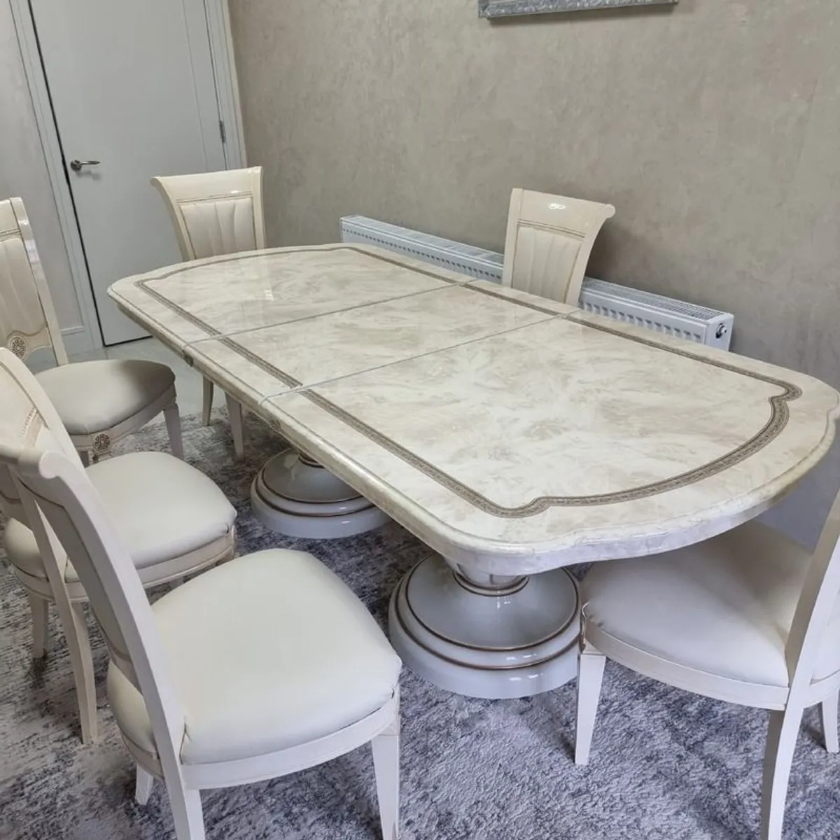Italian Style Dining Table & Chairs - Image 3