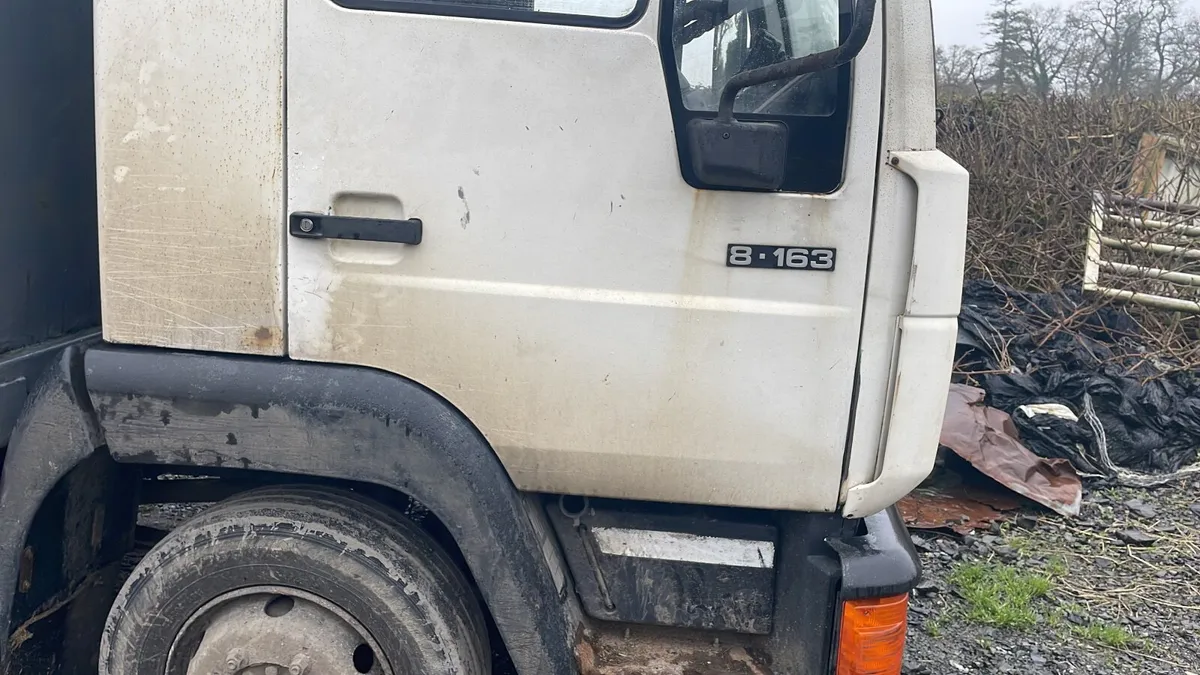 Cattle lorry - Image 3