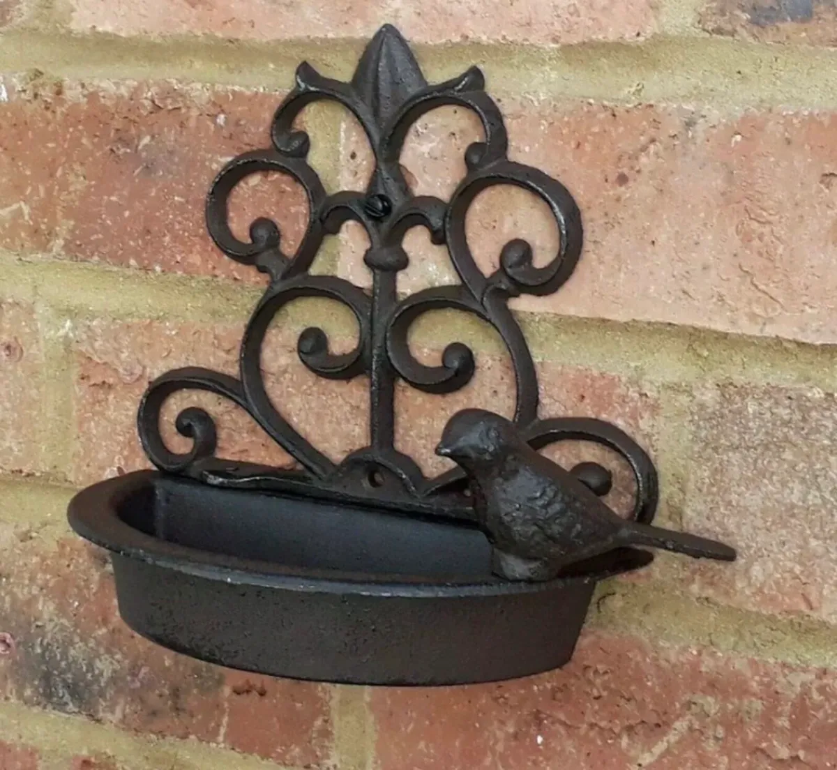 Cast Iron Wall Mounted Bird Bath Feeder NEW - Image 3