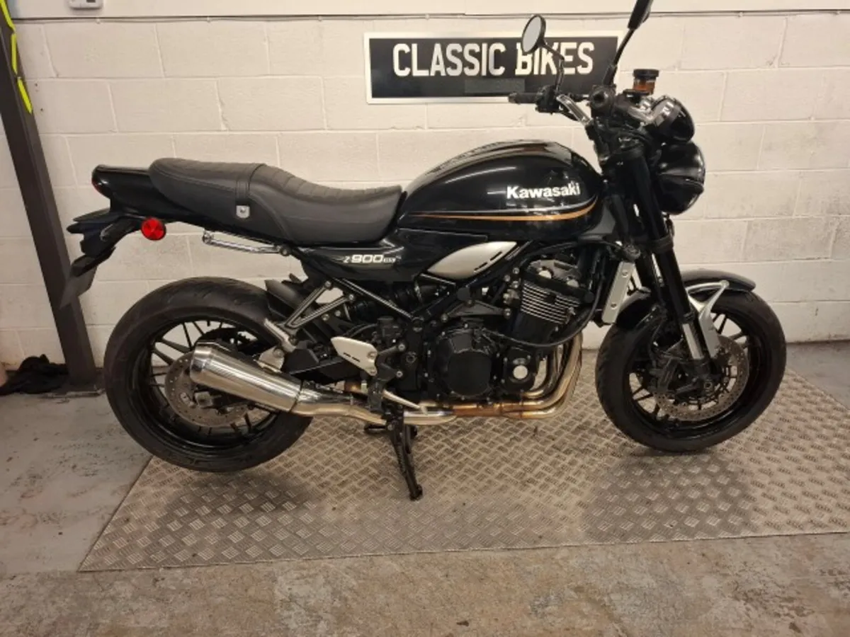Kawasaki Z900RS 2018 - Image 1