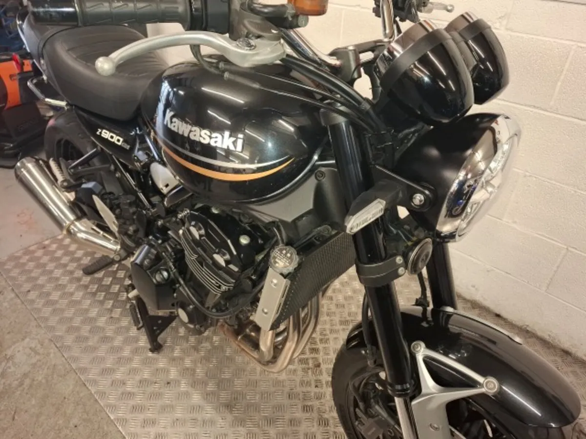 Kawasaki Z900RS 2018 - Image 2