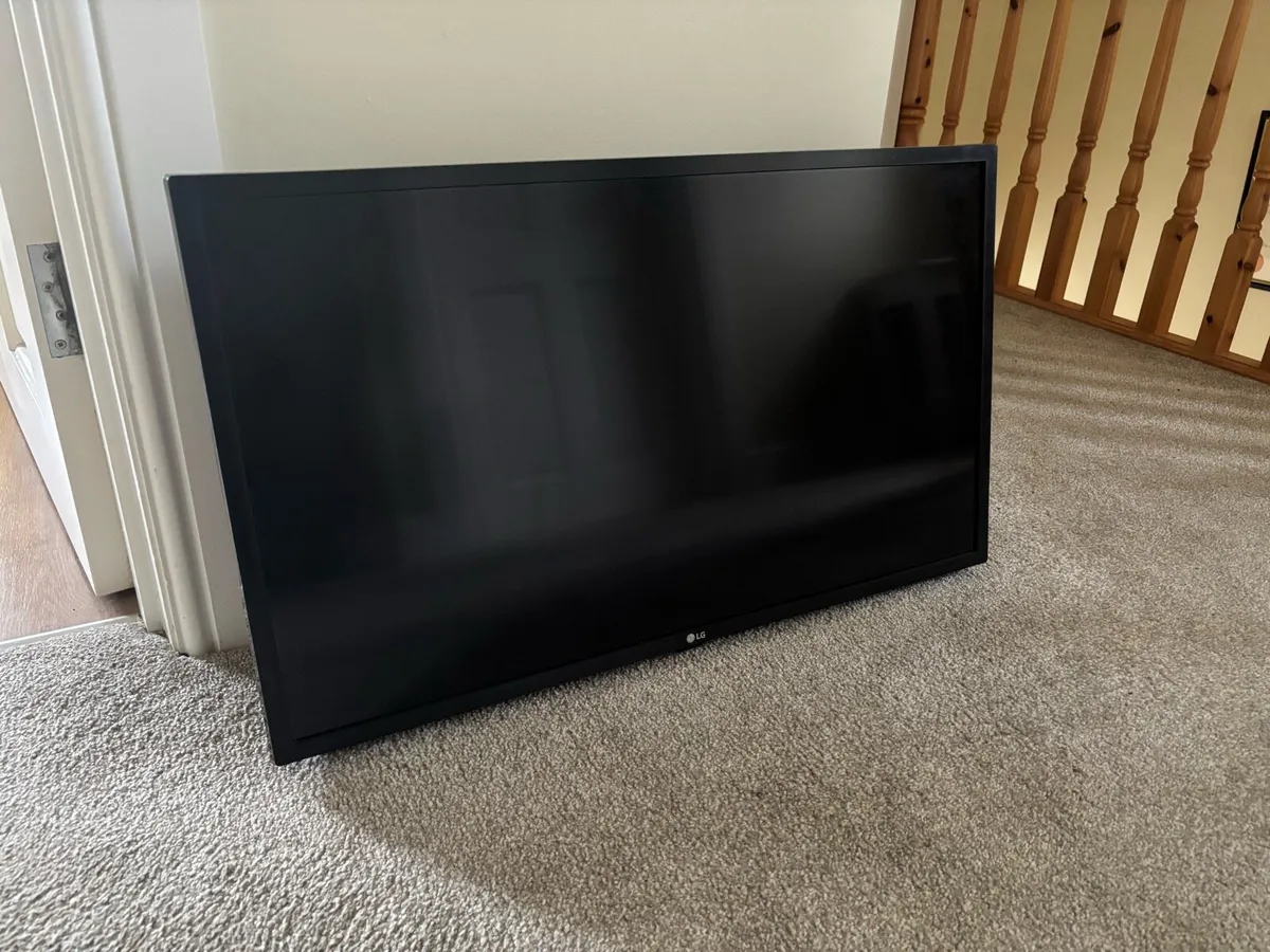 LG 32LQ630B6LA 32" Smart HD TV - Image 3