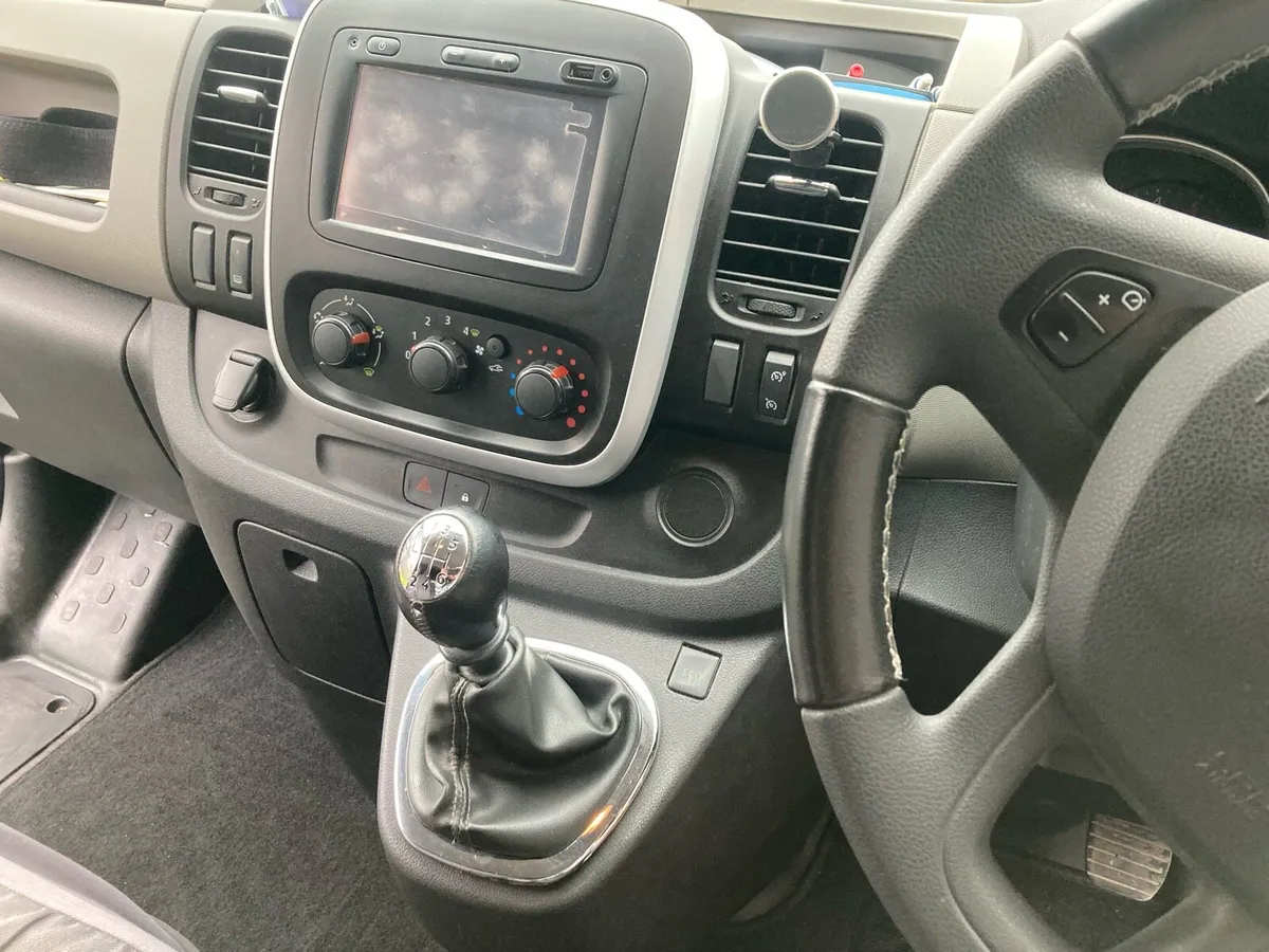 Nissan NV300 DCI120 - Image 2