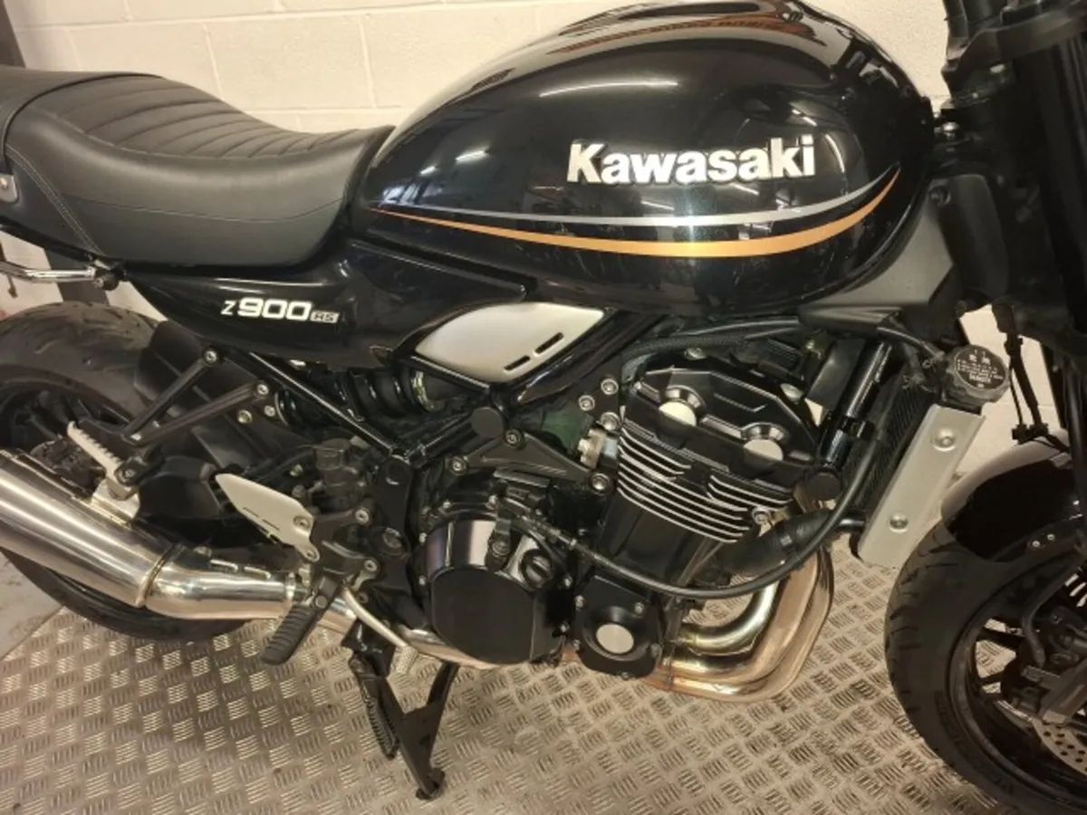 Kawasaki Z900RS 2018 - Image 4