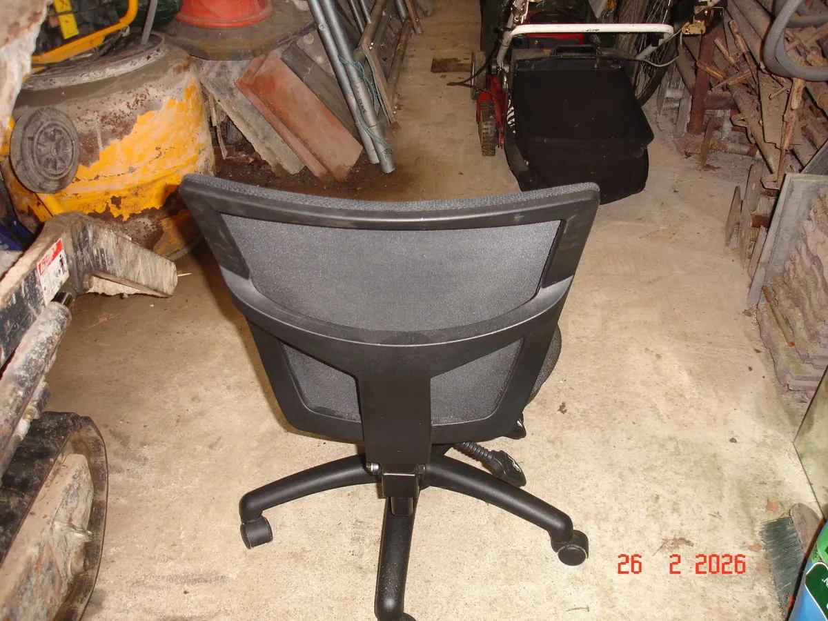 Office  Chair   FREE - Image 1