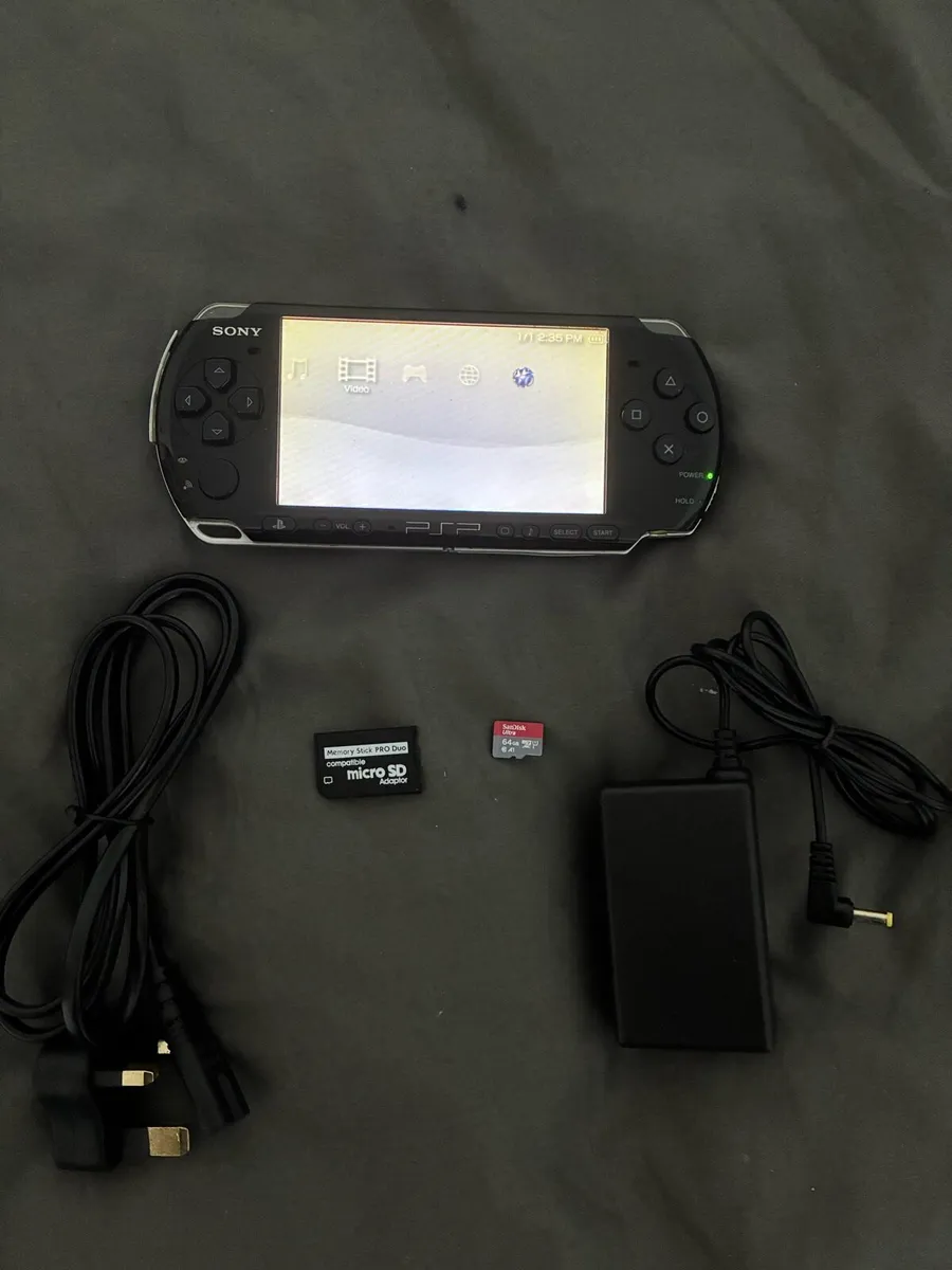Sony PSP 3000 Modded - 60+ Games | 64Gb + Charger - Image 3