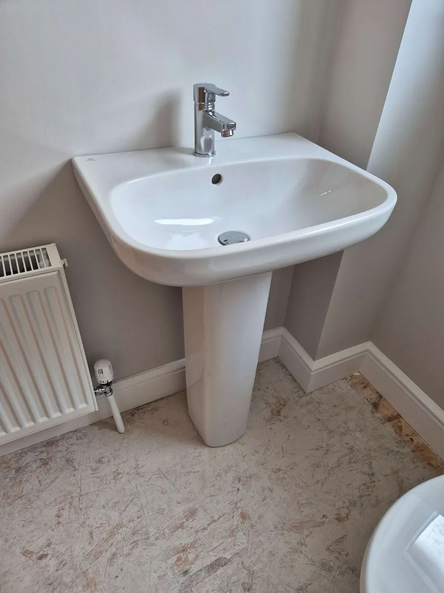 Ideal Standard Basins with Tap and Pedestal - Image 1