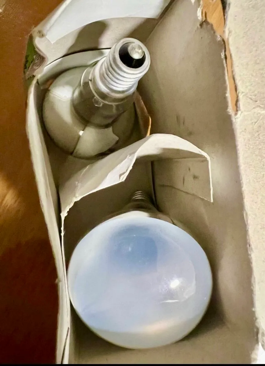 Spotlight R50 - Image 2