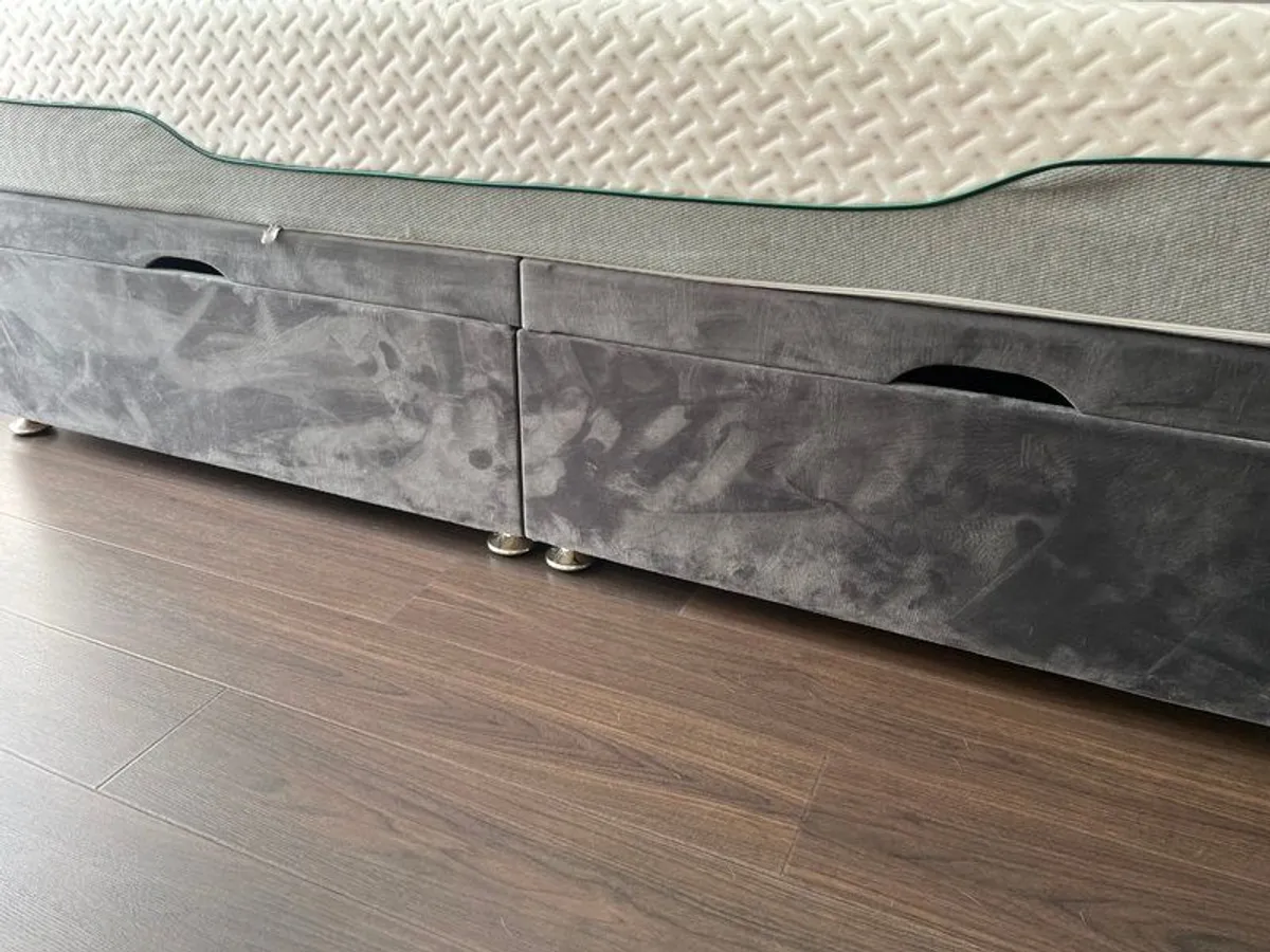 Storage ottoman small double bed - Image 1