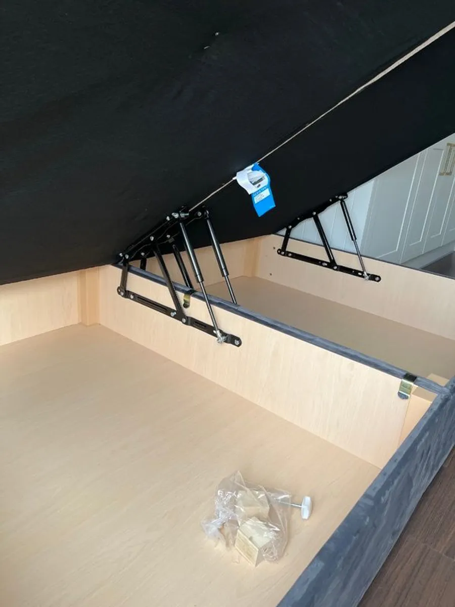 Storage ottoman small double bed - Image 4