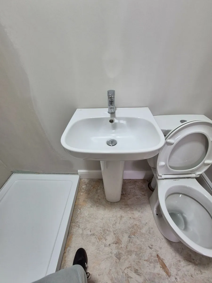 Ideal Standard Basins with Tap and Pedestal - Image 2
