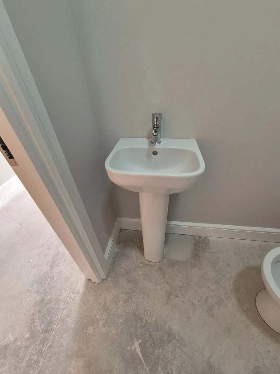 Ideal Standard Basins with Tap and Pedestal - Image 3