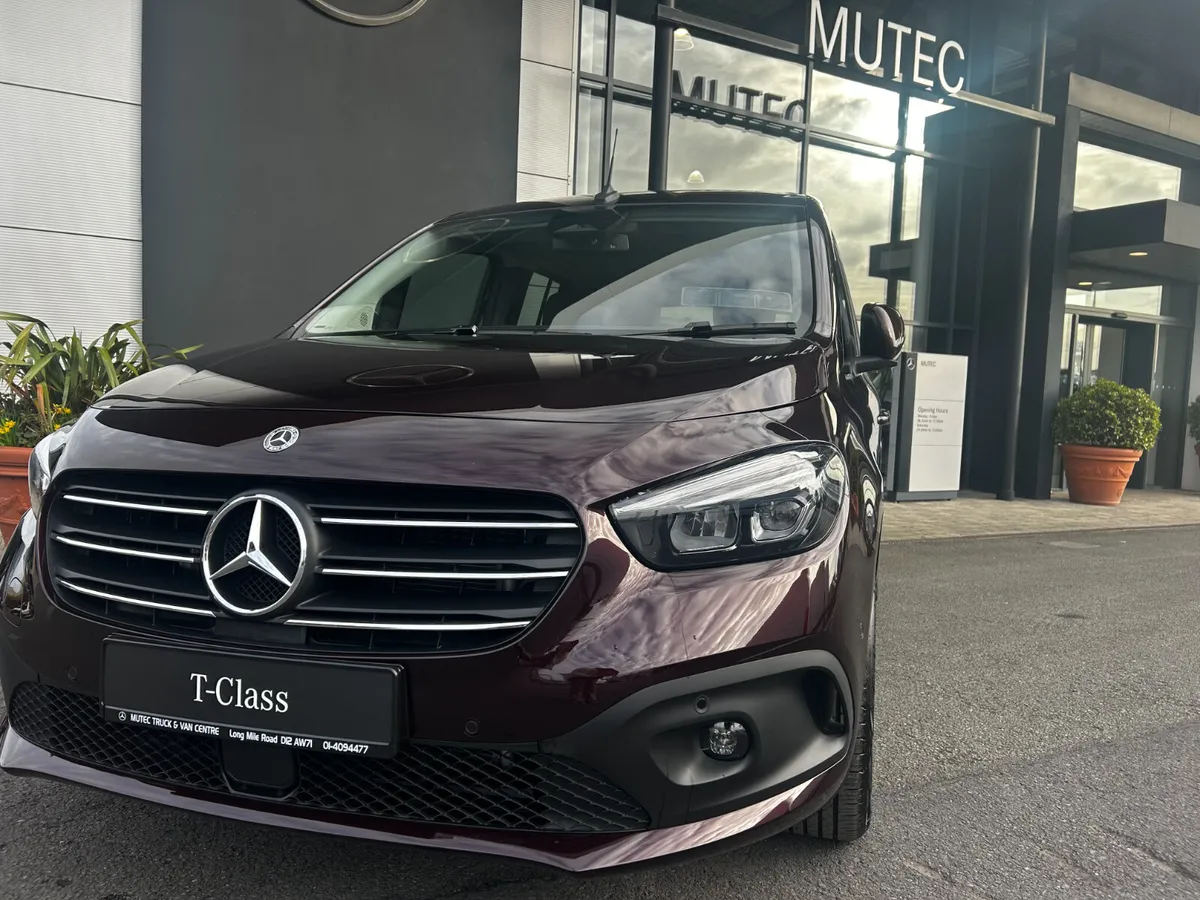 Mercedes-Benz T-Class 180D L - Image 3