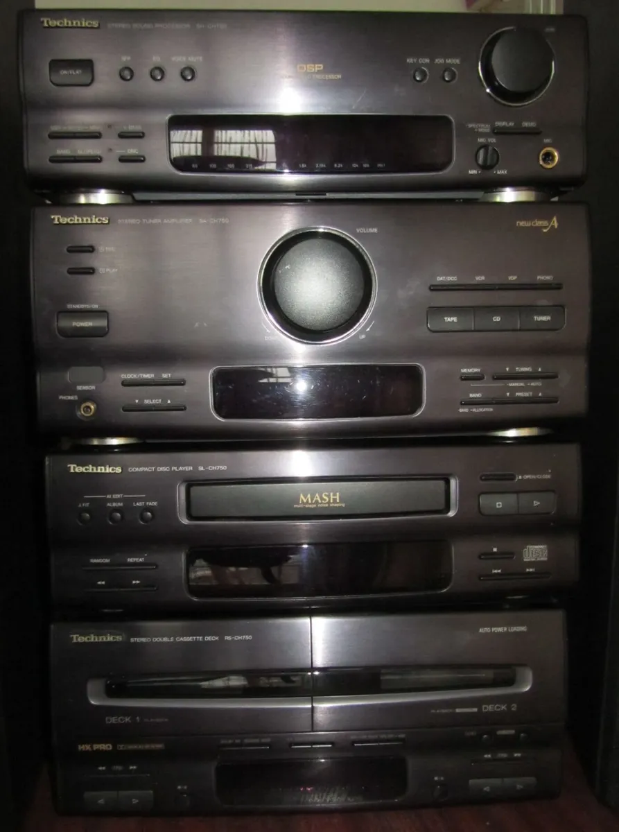 Technics vintage stereo system - Image 1