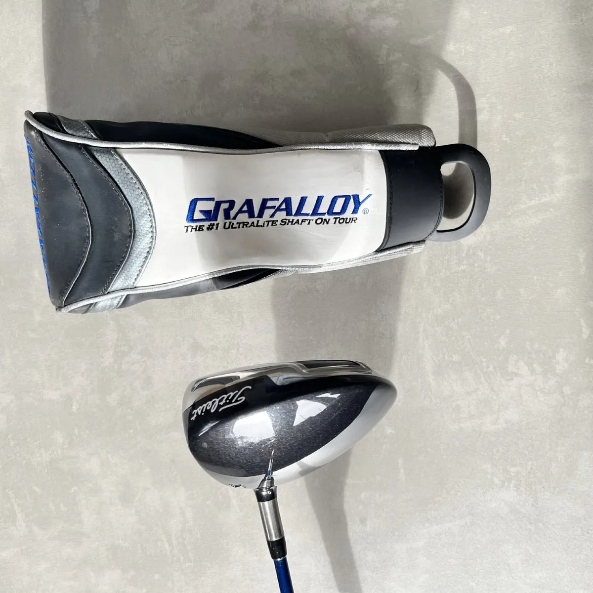 Titleist 909 D2 Driver - Extra Stiff Custom Shaft - Image 4