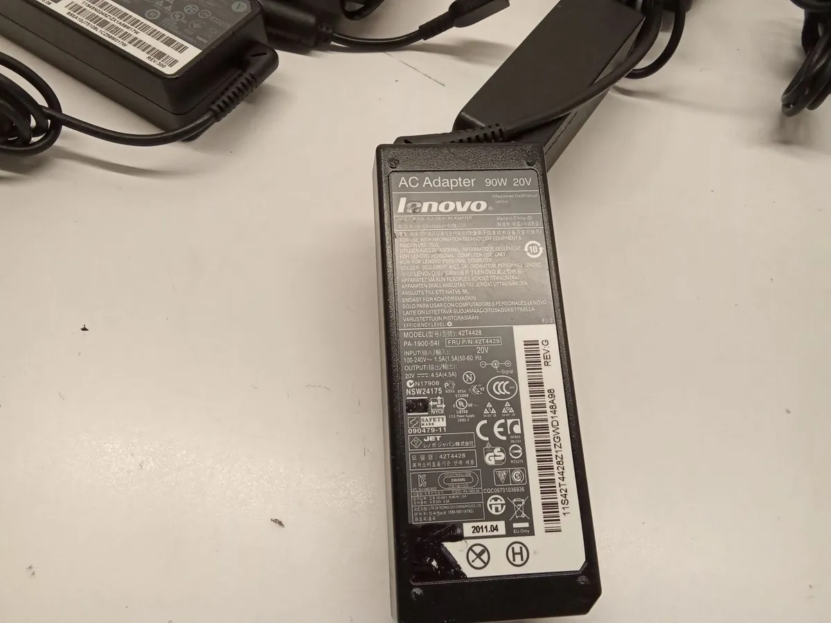 Online Auction Of A Lenovo  Laptop Charger & More! - Image 4