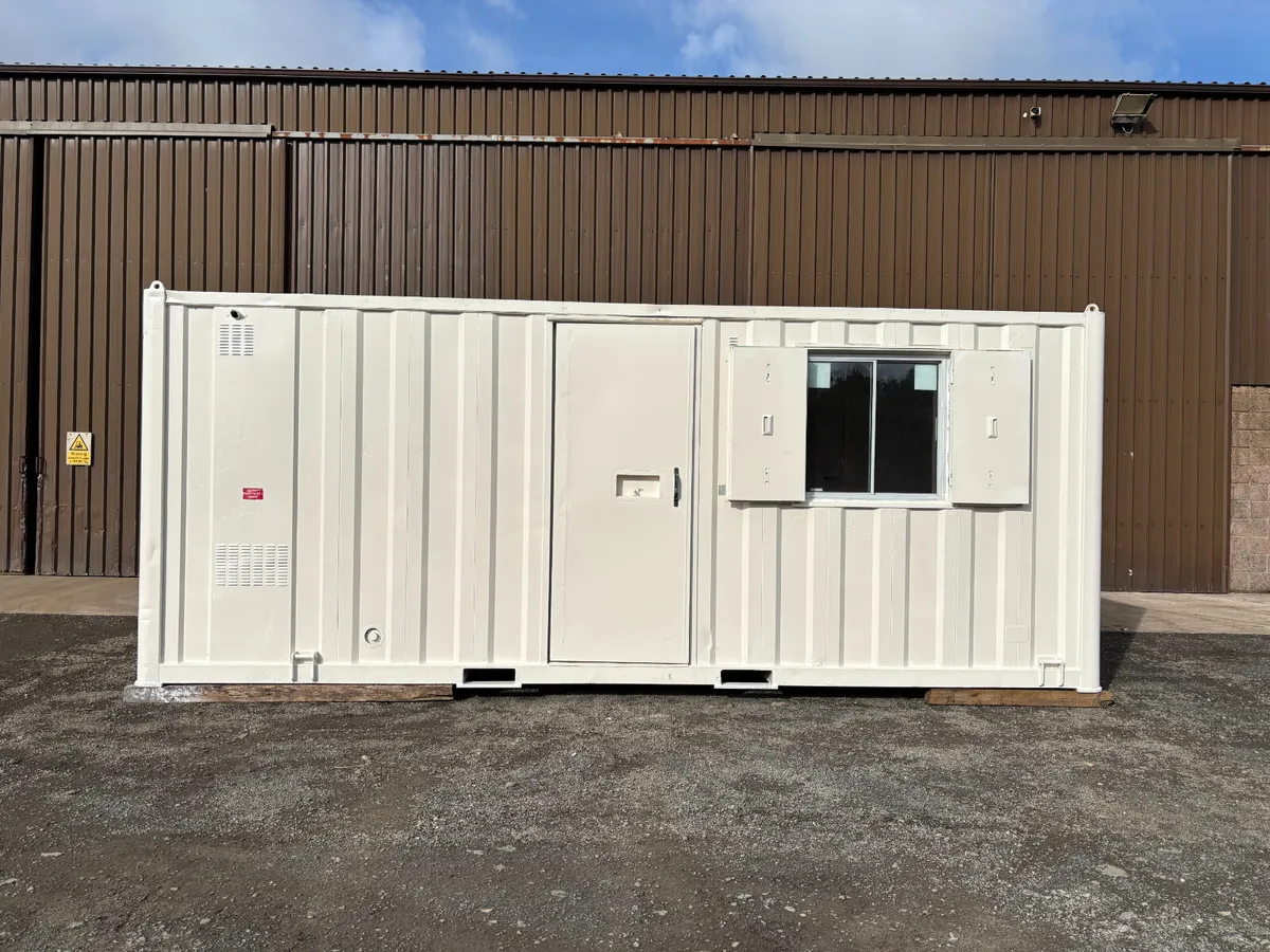 21ft x 9ft Anti Vandal Welfare Site Unit 6 KVA Gen - Image 1