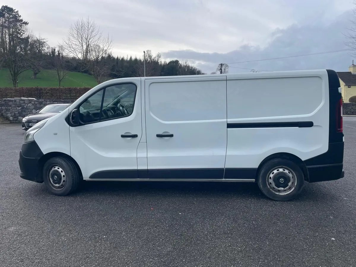 Nissan NV300 2020 New CVRT - Clean Serviced Van - Image 4