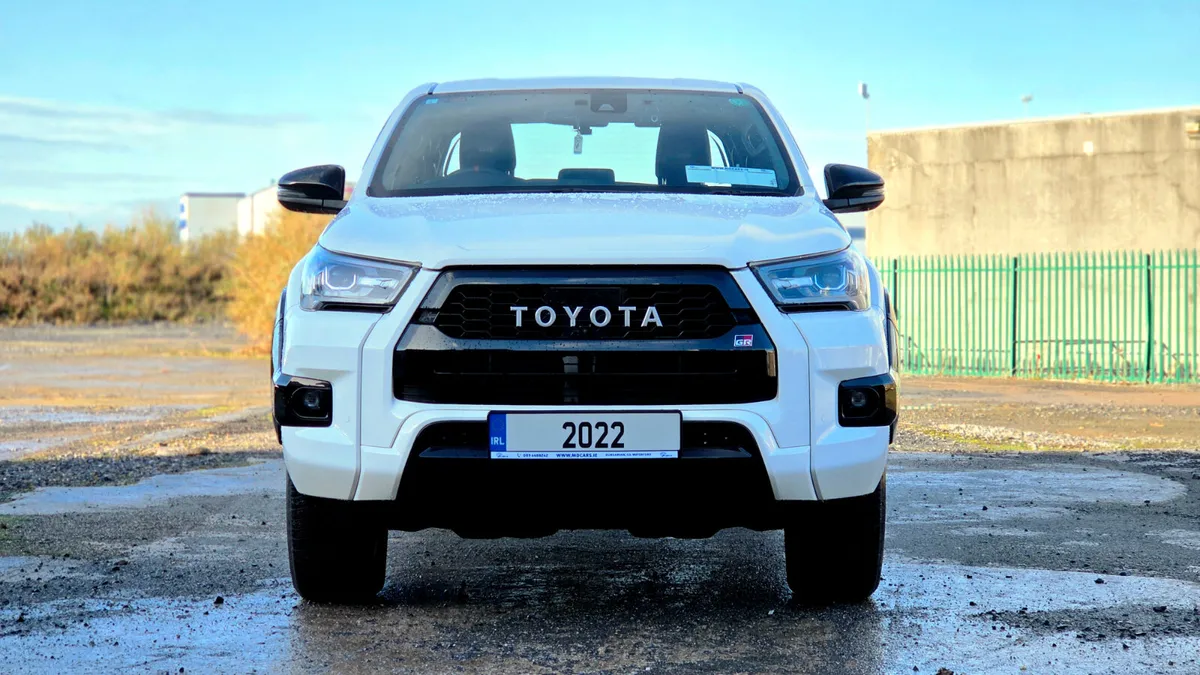 Toyota Hilux 2022 GR Sport - Image 4
