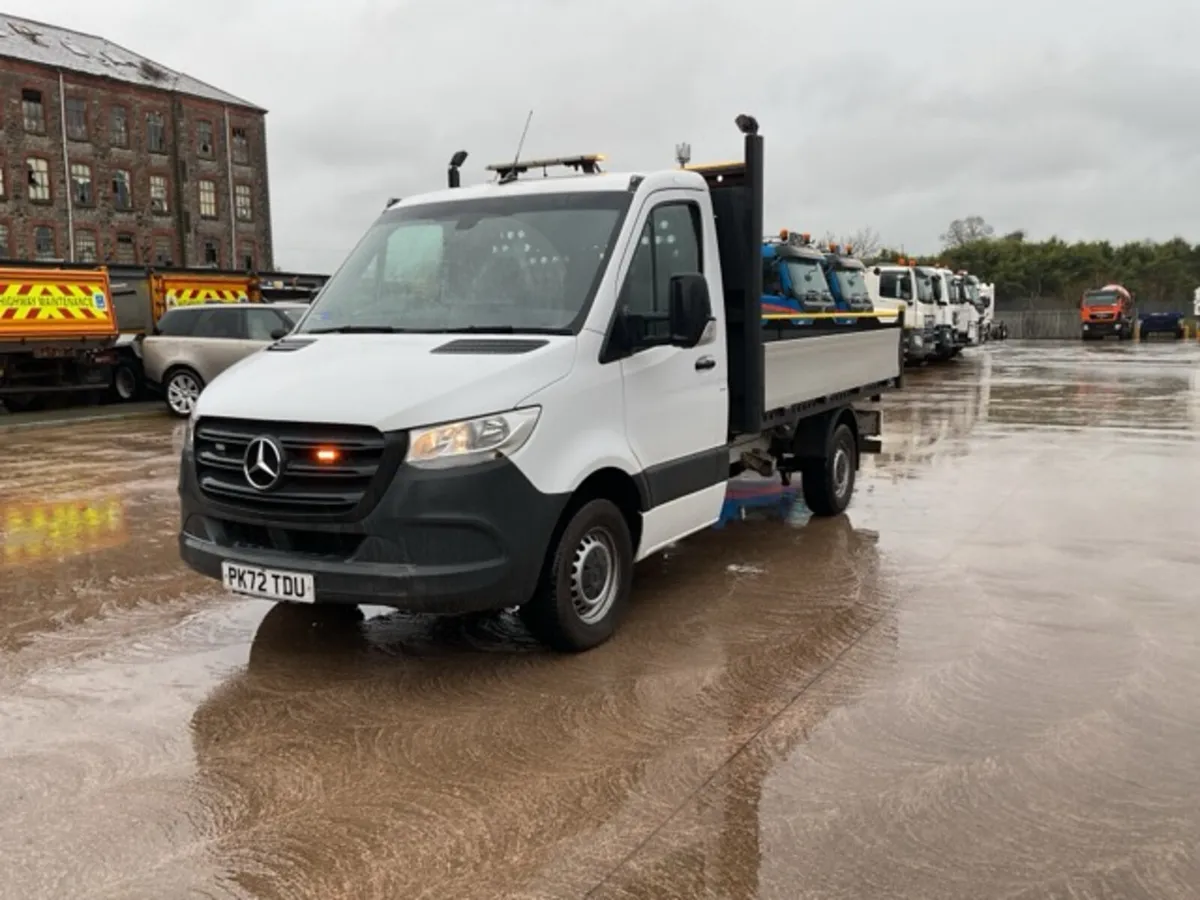 2022 Mercedes Sprinter 315 Progressive Tipper DCI - Image 3