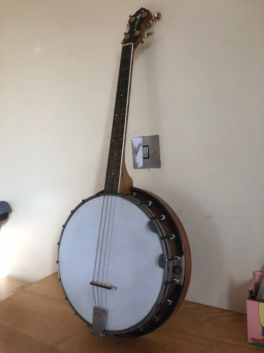 Banjo - Image 1