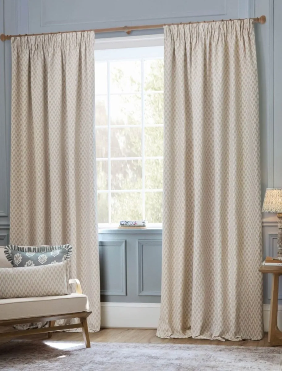 New Sanderson curtains pencil pleat 228Wx228D - Image 1