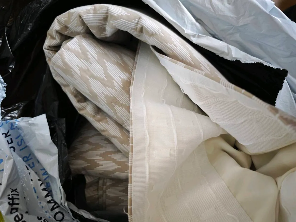 New Sanderson curtains pencil pleat 228Wx228D - Image 4