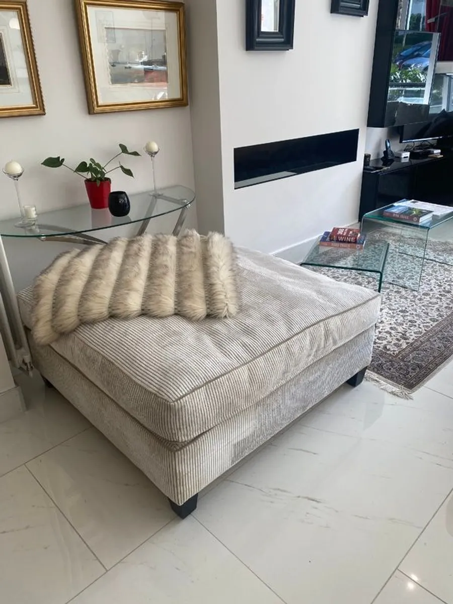 Beautiful Large Square Duresta Ottoman - Image 2